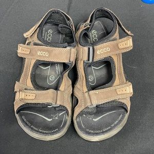Ecco hiking sandals (1911)